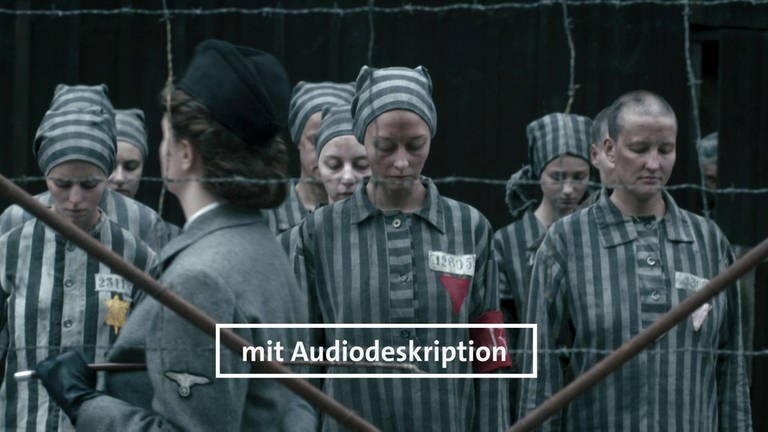 Tschechische Republik 1945 · Im Konzentrationslager muss Eva für die SS musizieren (Audiodeskription) · Der Krieg und ich (Foto: SWR / LOOKS Film / Toto Studio)