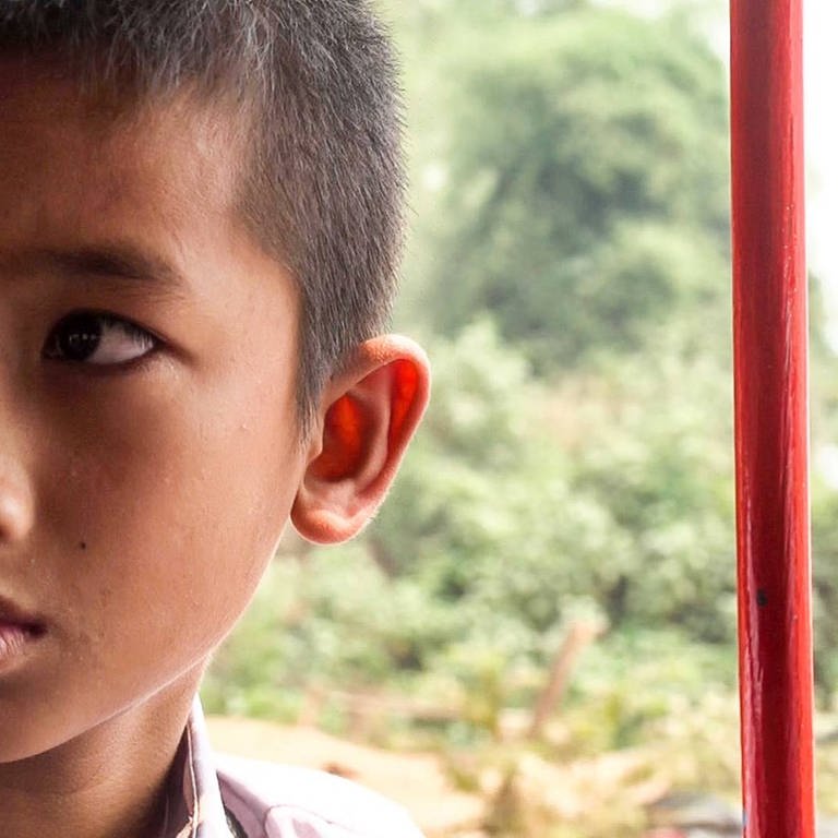 To aus Laos · Kleine Helden (Foto: SWR)
