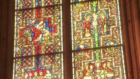 Mehr Licht: beeindruckende Bildfenster im Dom (Foto: WDR)