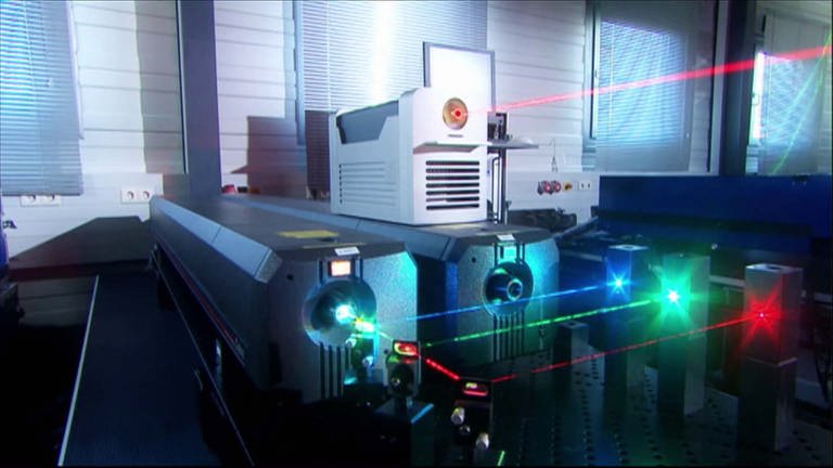 Wie wird Licht zum Laser? · Frage trifft Antwort (Foto: SWR)