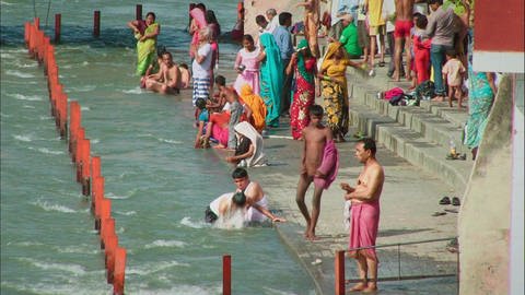 Bestandsaufnahme am Ganges (Foto: WDR)