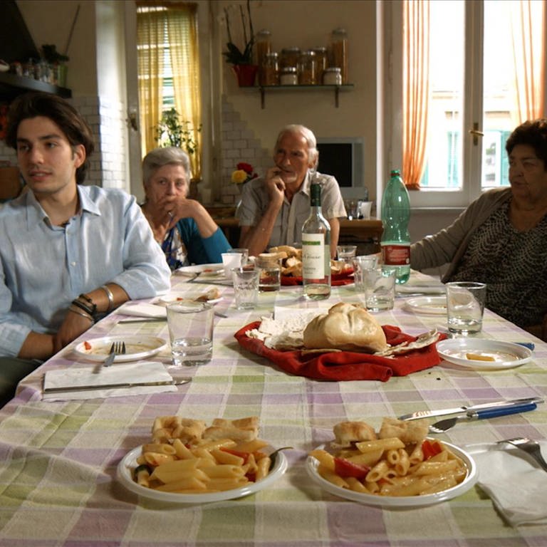 La famiglia · Dai, domanda! (Foto: WDR)