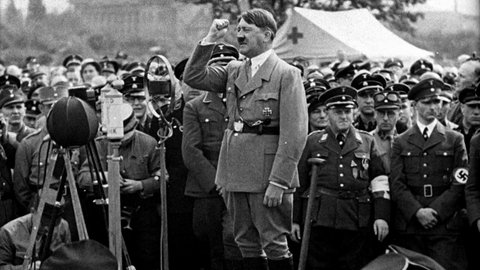 Begeisterung und Zweifel · Vater, Mutter, Hitler