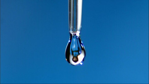 Der krönende Tropfen · Achtung! Experiment