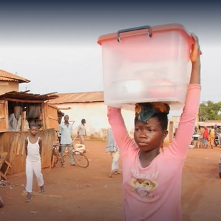 Alphonsine aus der Elfenbeinküste · Kleine Helden