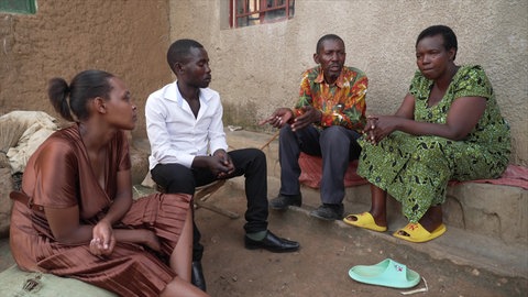 Opfer und Täter des Völkermordes sprechen über ihre Geschichte