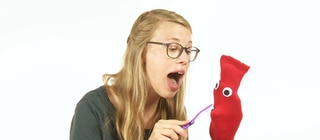 Folge 03: Zähne putzen · Deutsch mit Socke