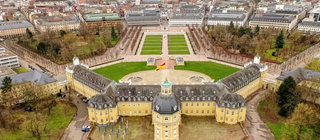 Schloss in Karlsruhe: Warum wird Karlsruhe Fächerstadt genannt? · Frage trifft Antwort