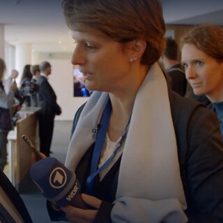 Wie arbeitet eine ARD Hörfunkkorrespondentin? · Frage trifft Antwort