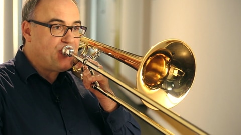 Die Posaune · Instrumente im Sinfonieorchester: Ein Musiker erzählt über die Pausaune und wie er das Instrument spielt.